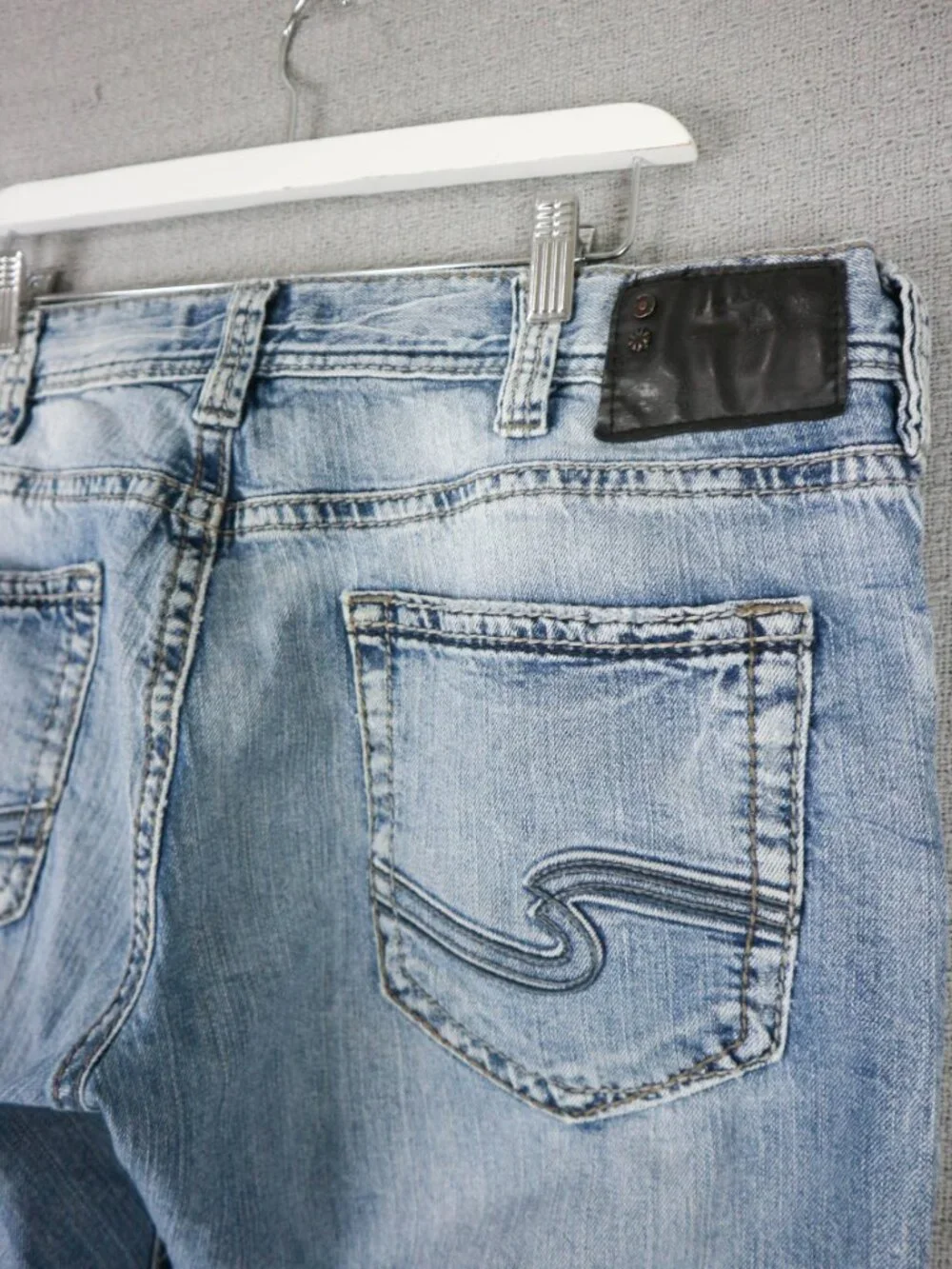 Silver Jeans Zac Jeans Mens 38x32 (fits 38x30) Light Wash Straight Stretch Denim - Picture 8 of 10